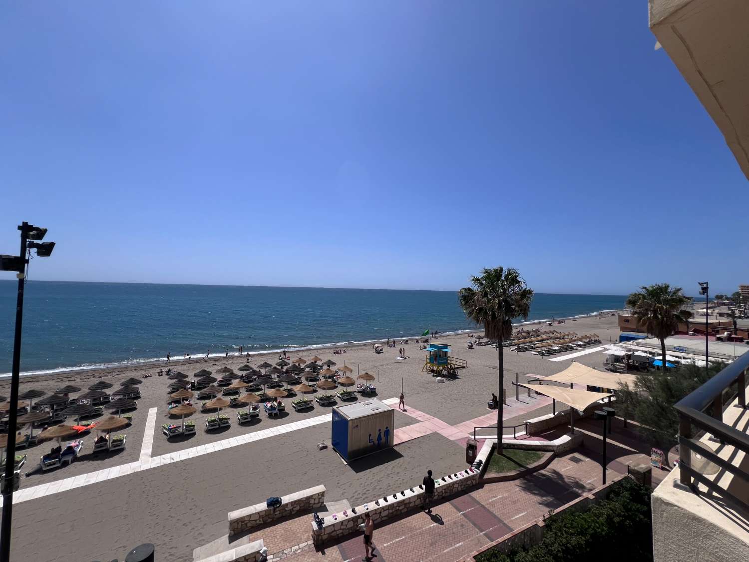 Sea Front Apartment with Panoramic Views and Luxury Refurbishment in Fuengirola