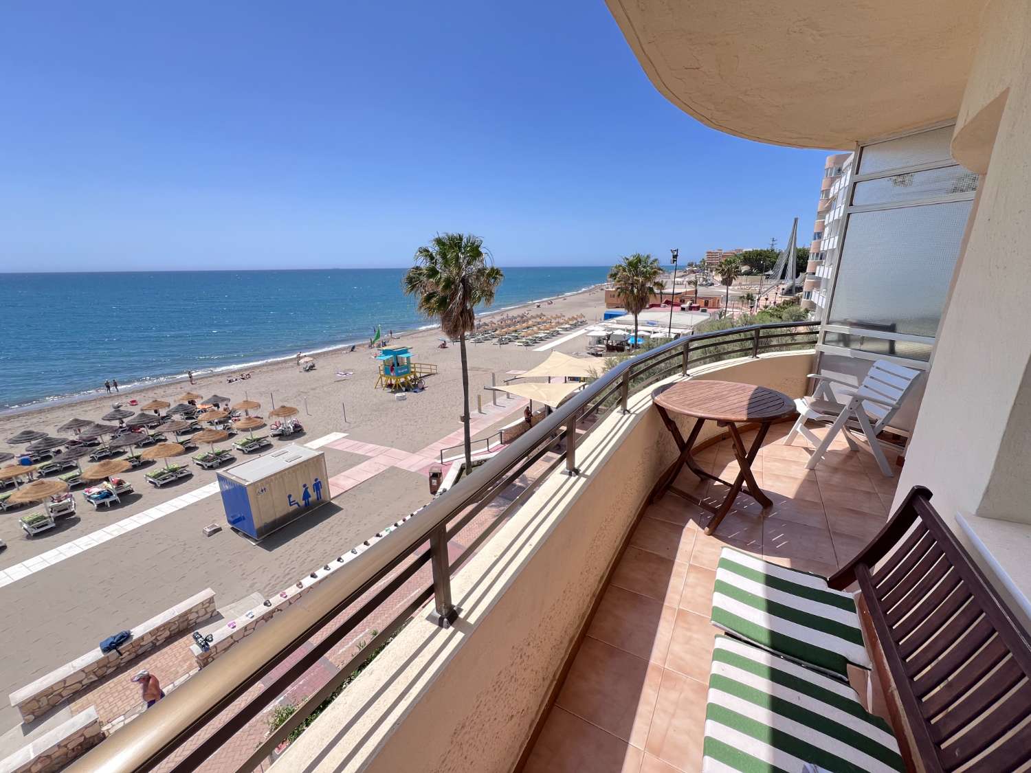 Sea Front Apartment with Panoramic Views and Luxury Refurbishment in Fuengirola