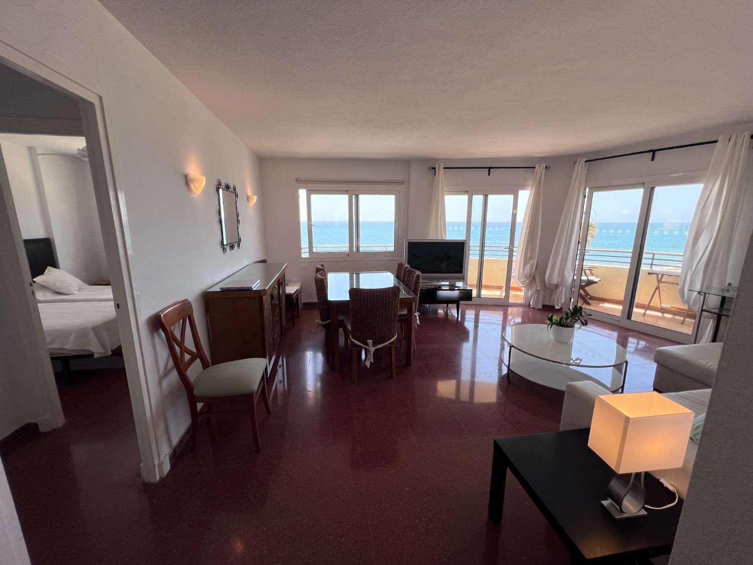 Sea Front Apartment with Panoramic Views and Luxury Refurbishment in Fuengirola