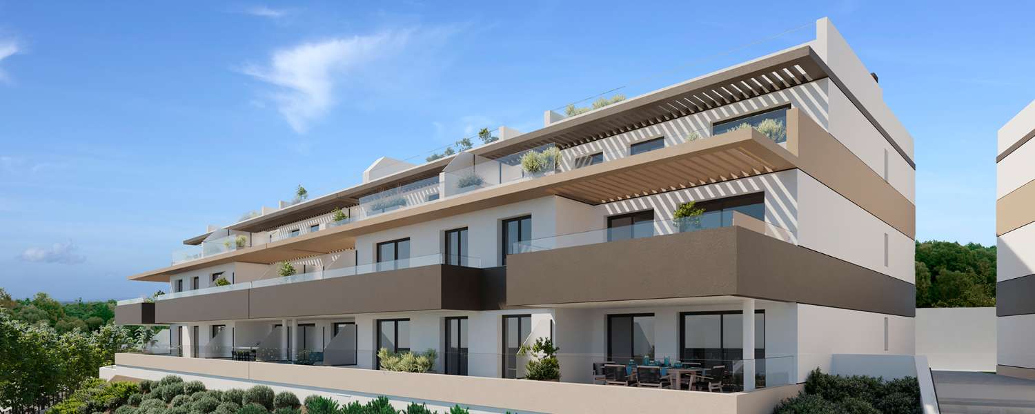 New Apartments with 1, 2 and 3 bedrooms, terrace with sea views in Los Jardines on the Costa del Sol, Estepona