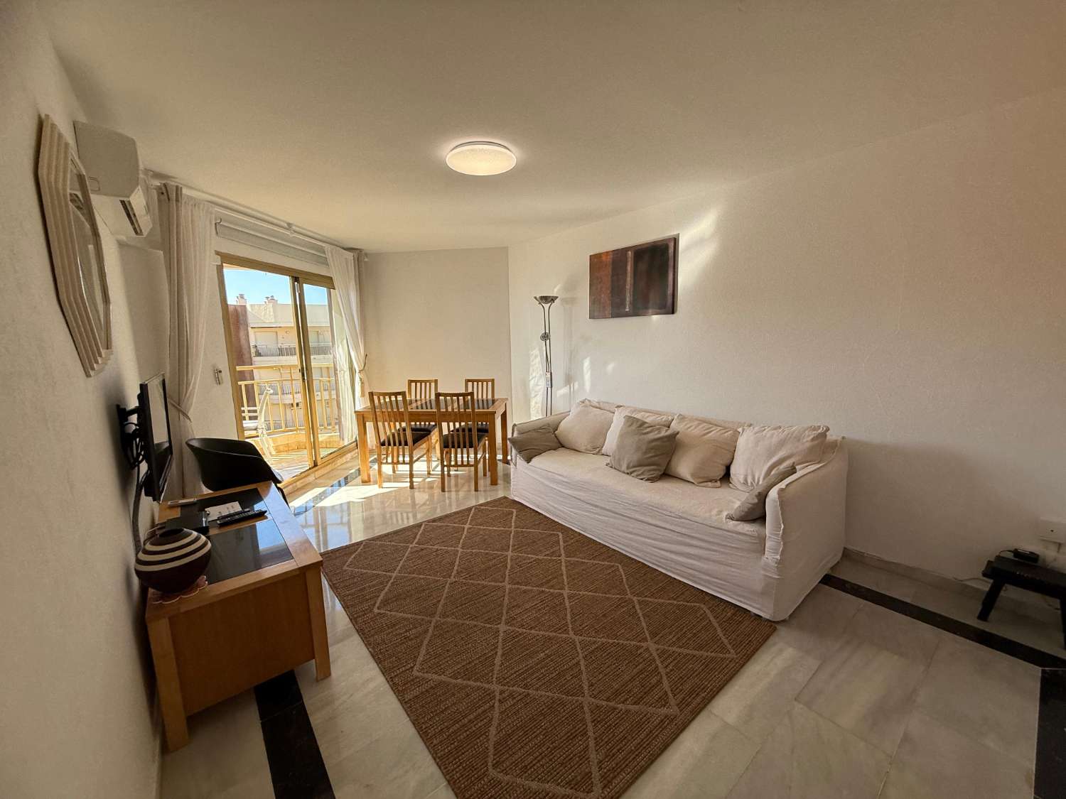 Prachtig appartement met 2 slaapkamers op toplocatie in Fuengirola aan het strand.