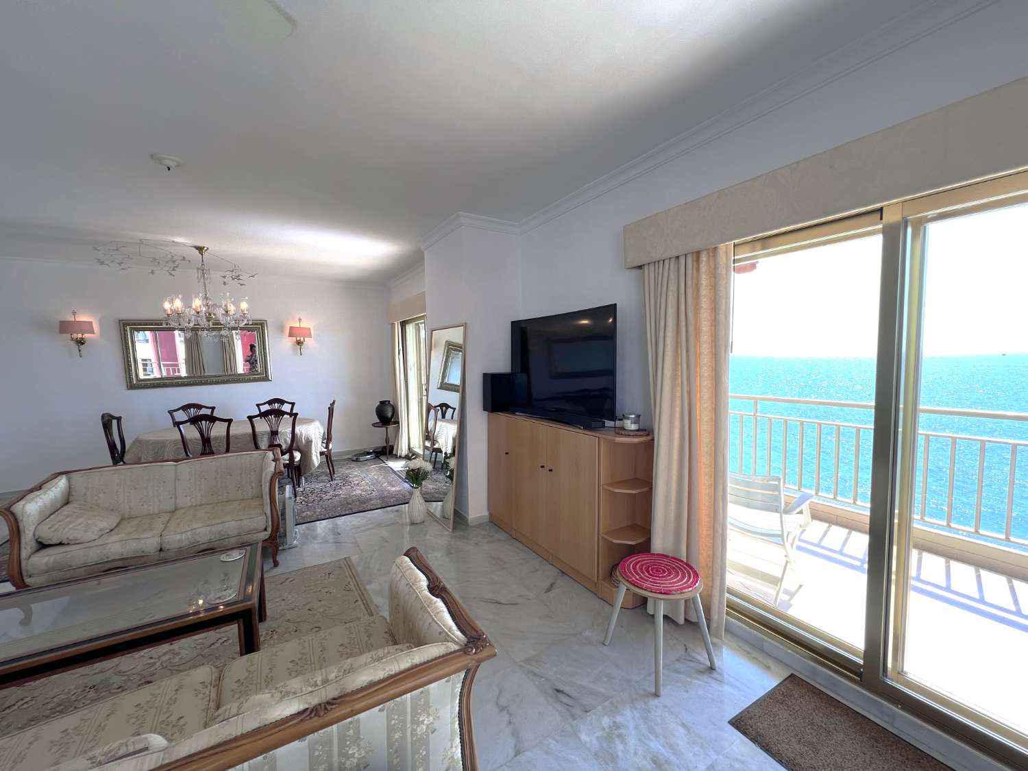 Discover Your Beachside Retreat: Spacious 1-Bedroom Apartment in Fuengirola