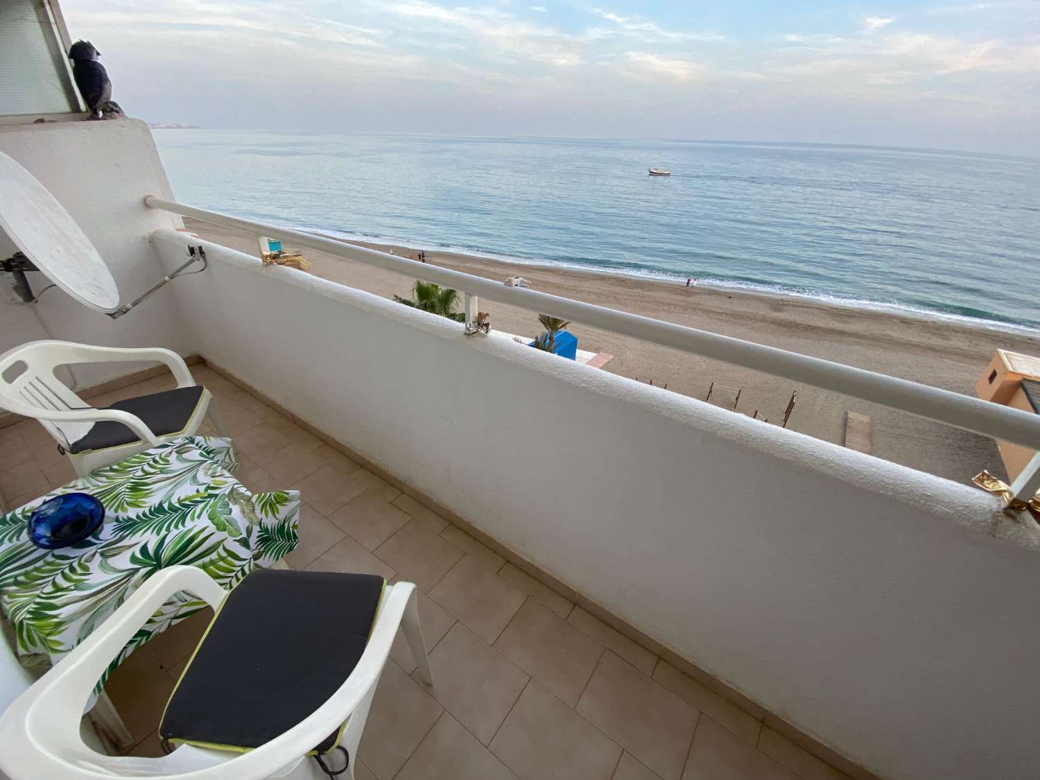 Beachfront, 2 bedrooms, 2 bathrooms, Fuengirola