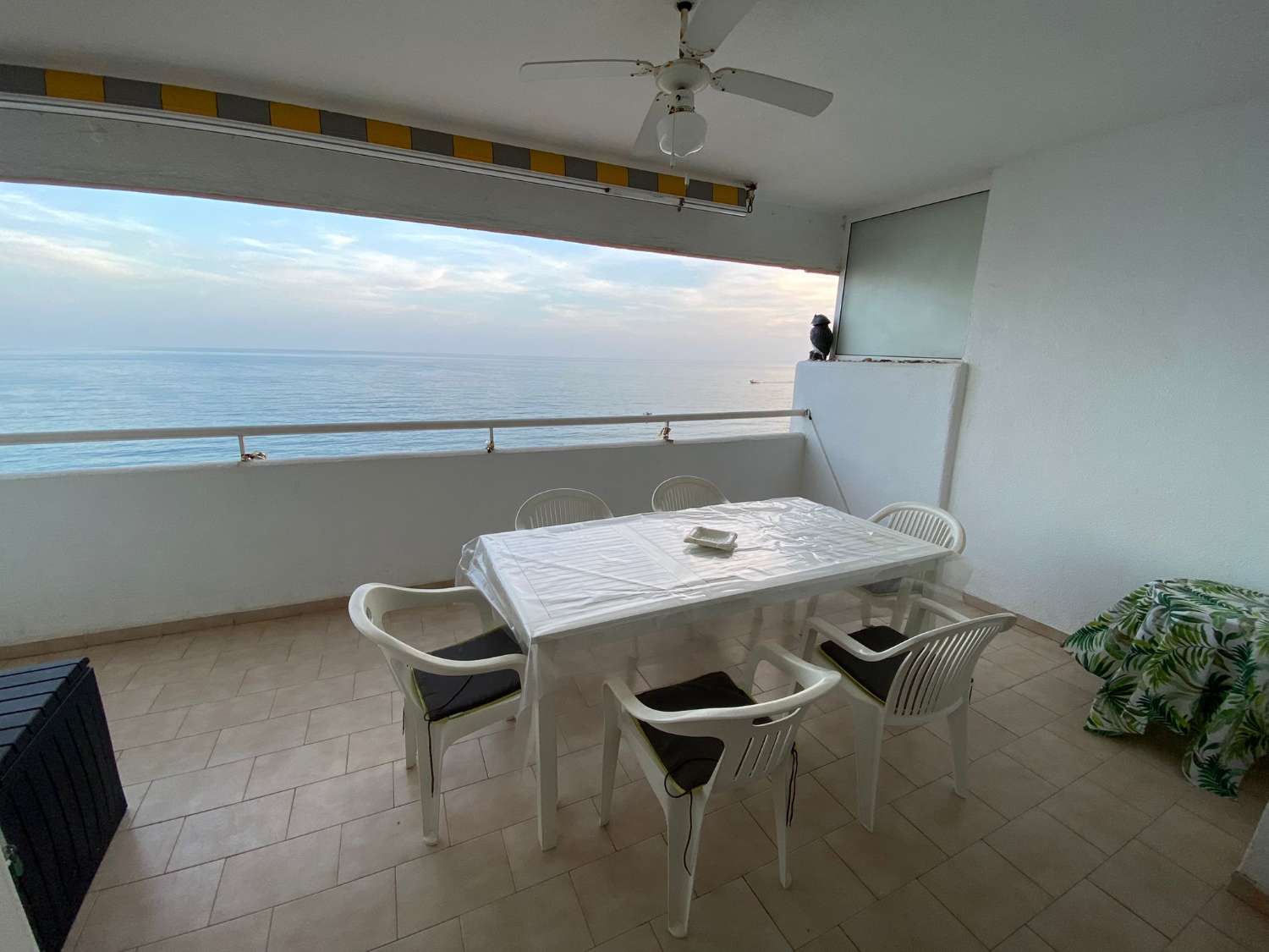 Beachfront, 2 bedrooms, 2 bathrooms, Fuengirola