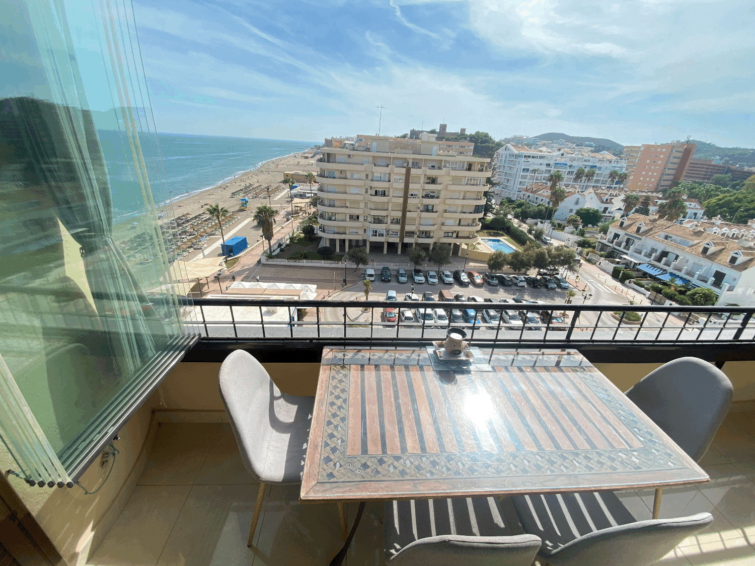 Fuengirola, 1 dormitorio, vistas panorámicas, Wi-Fi Gratis, piscina, Primera línea playa.