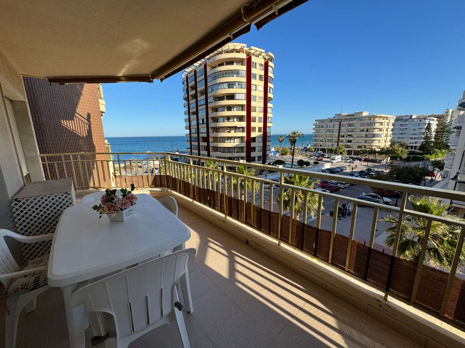 Direkt am strand, 2 schlafzimmer, 2 badezimmer, Fuengirola