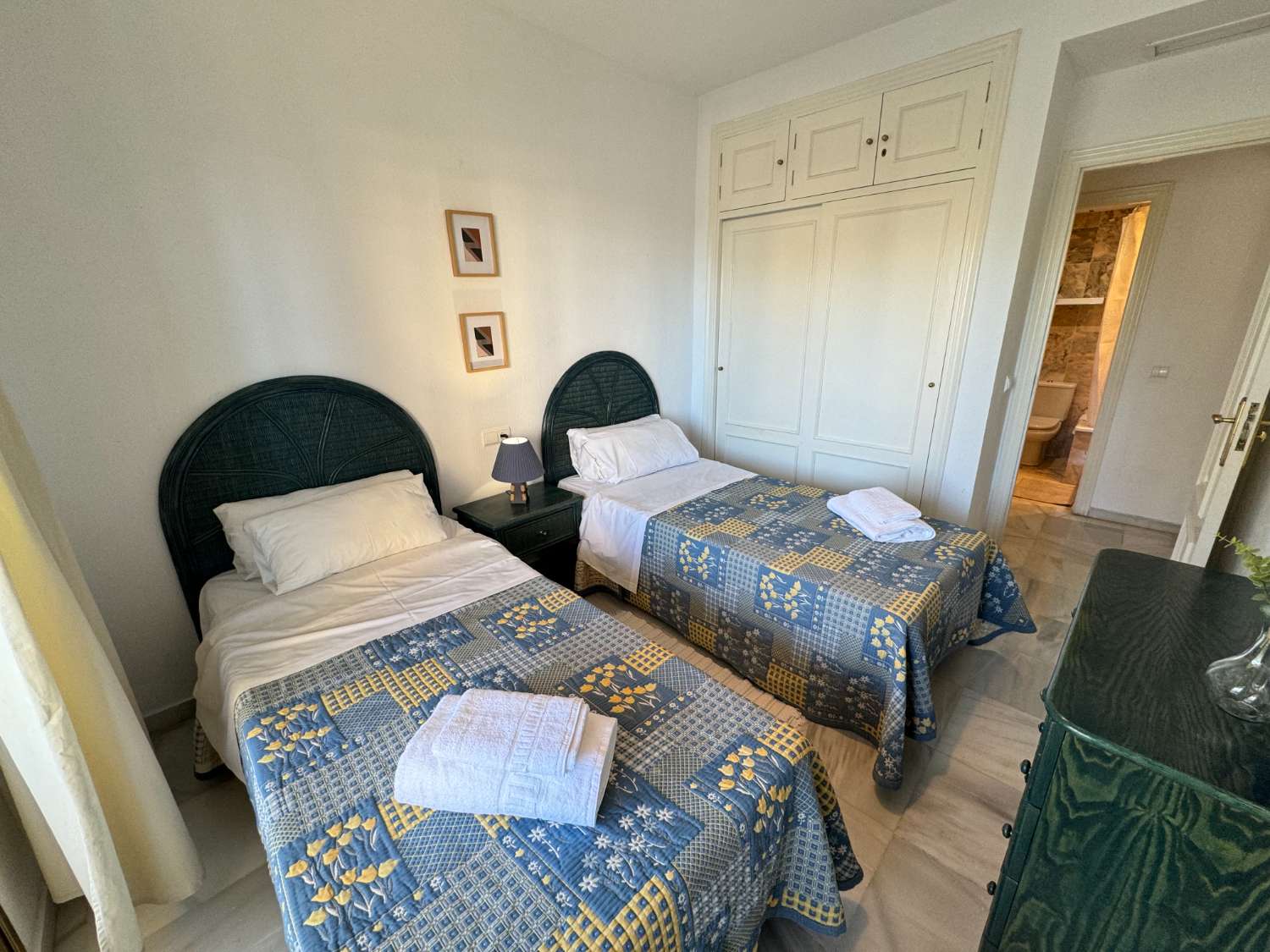 Direkt am strand, 2 schlafzimmer, 2 badezimmer, Fuengirola